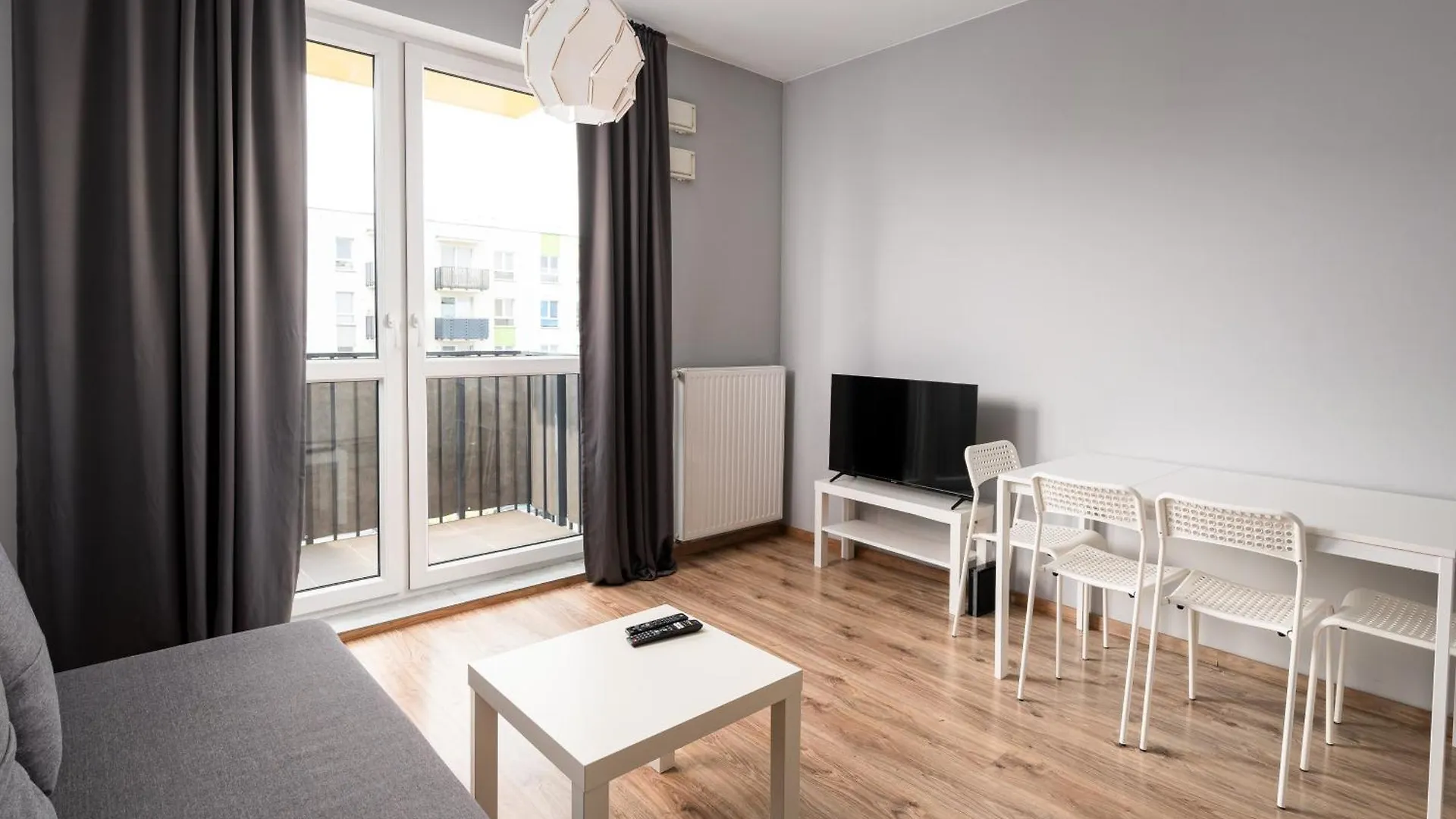 Warszawa-Wlochy Excellent Apartment 0*, Warsaw