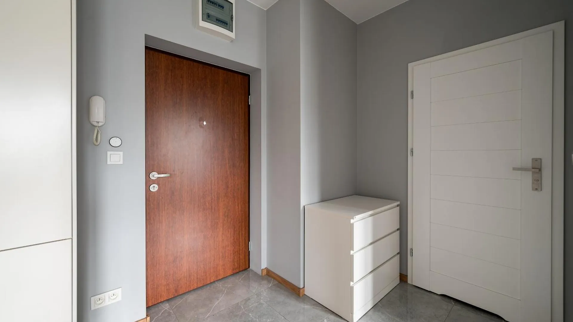 Warszawa-Wlochy Excellent Apartment